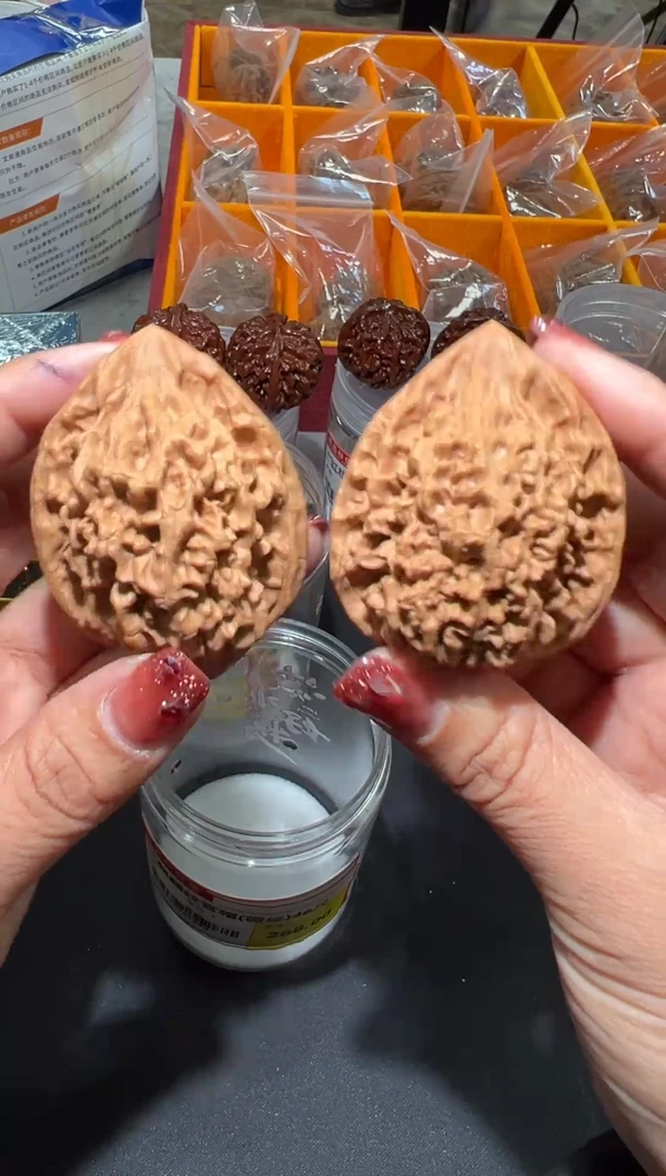 把件文玩核桃ı****ꓘ微修官帽46