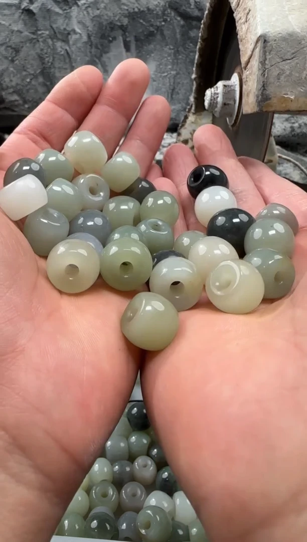 和田玉未镶嵌颈饰吊坠多样性拍一发一件