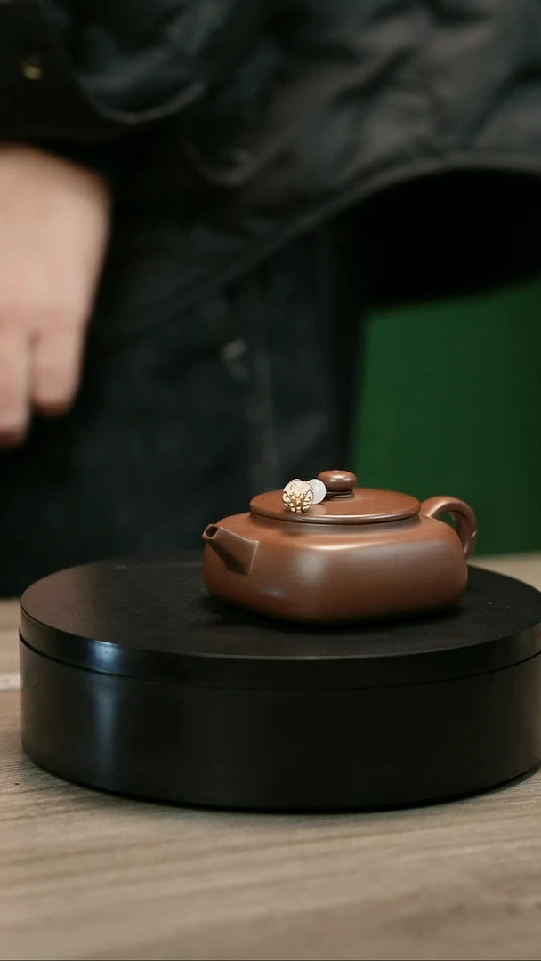 茶壶紫砂_*。H2103赵信军光素天圆四方