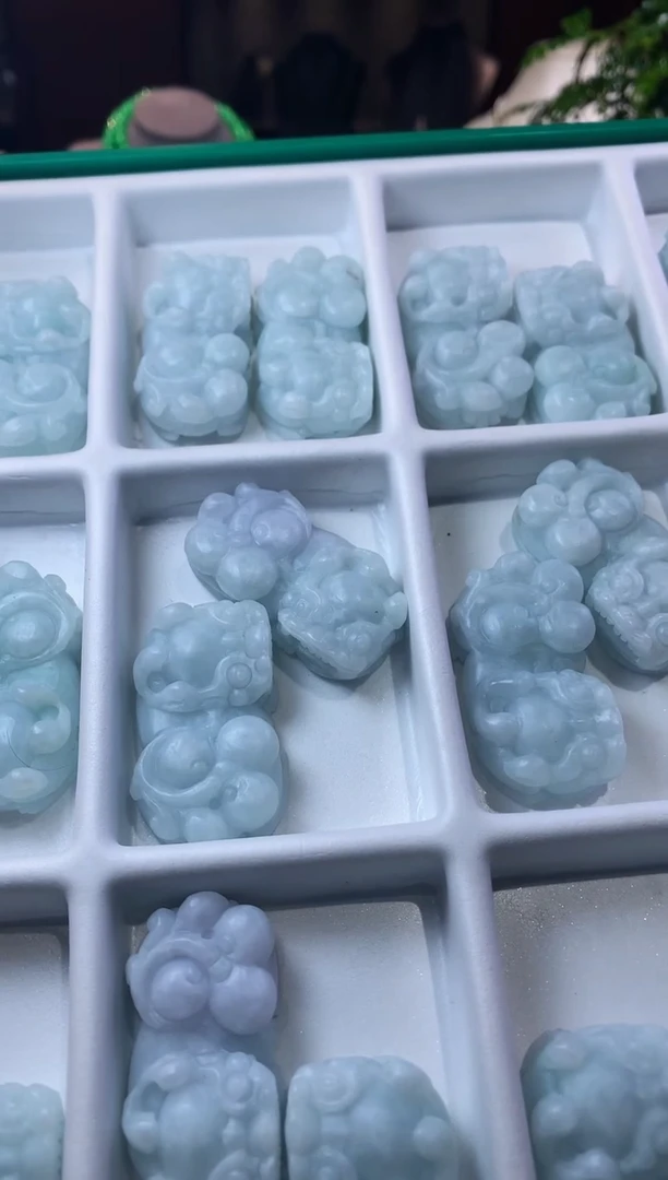 未镶嵌定制翡翠毛货不退不换多样性发一