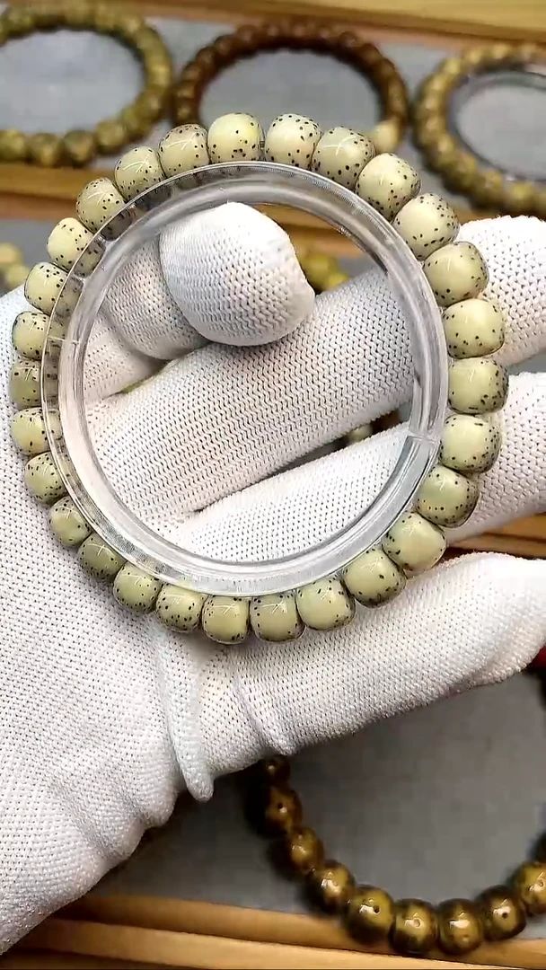 手串星月菩提8*7河豚小星星石玉料