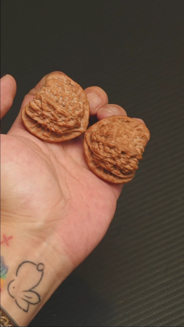 R**?老王看三角白42加