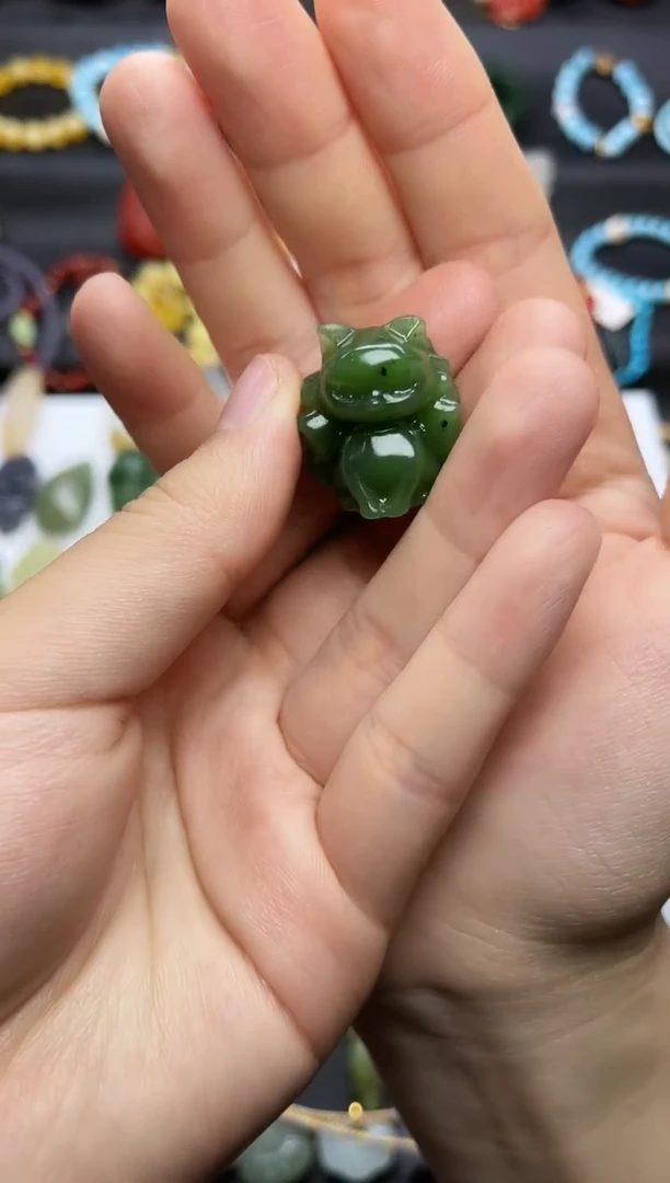 颈饰未镶嵌和田玉景*九尾狐06