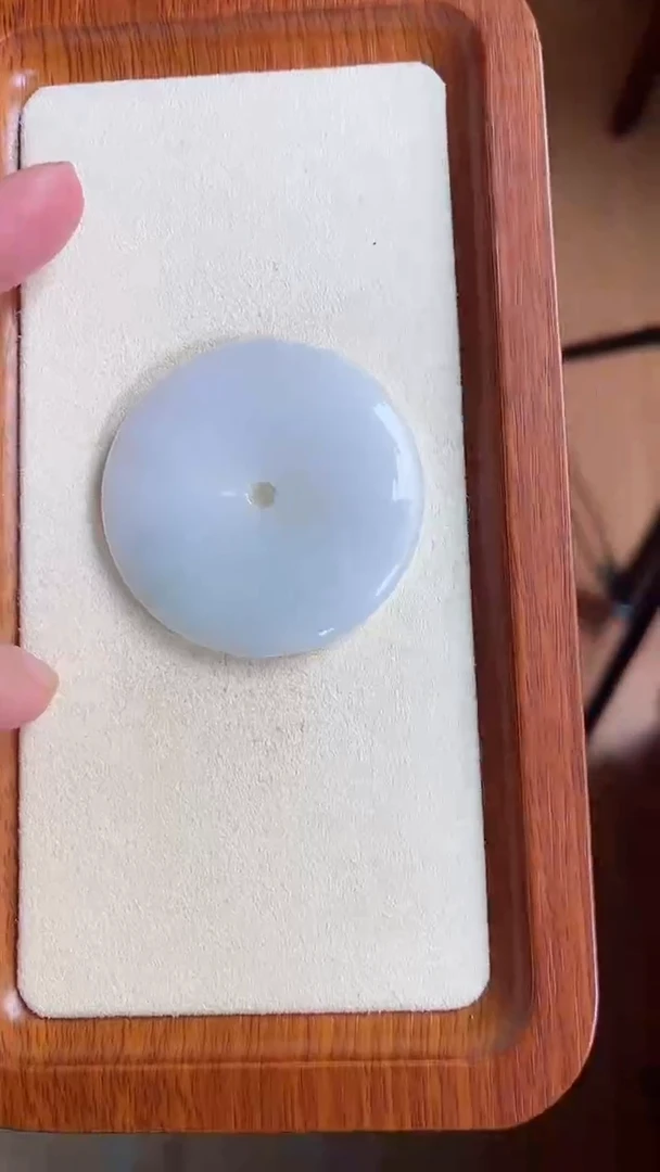 【闪购商品】翡翠吊坠(不含链)未镶嵌孤品幸福满满