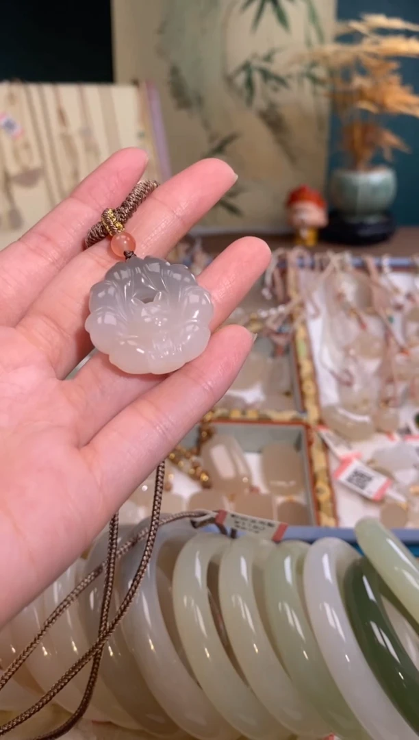 【闪购商品】和田玉吊坠未镶嵌吊坠