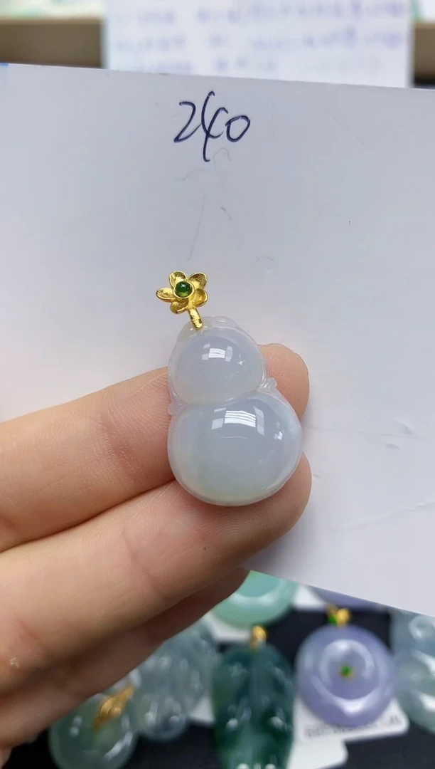 翡翠未镶嵌颈饰天然缅甸翡翠A货