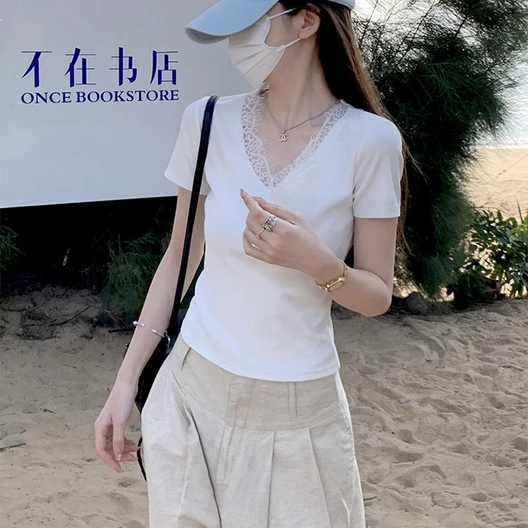 2025夏季V领蕾丝边正肩短袖女甜辣修身白色T恤设计感减龄打底上衣
