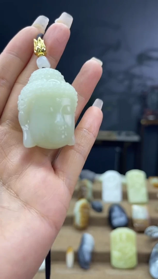 颈饰未镶嵌和田玉1