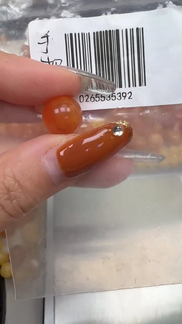 裸石琥珀未镶嵌如图