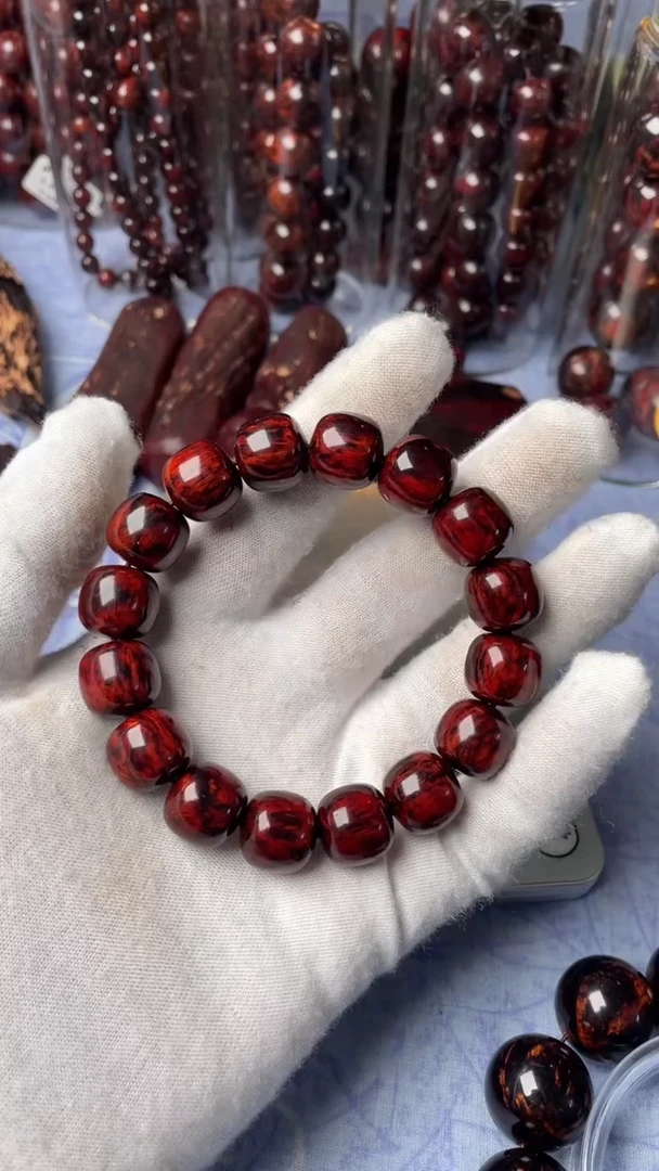 【闪购商品】降真香手串/手链红降手串13*14