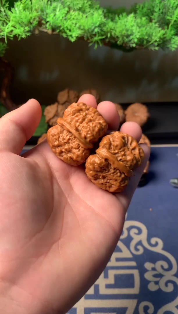 【闪购商品】文玩核桃吊坠42蛤蟆头