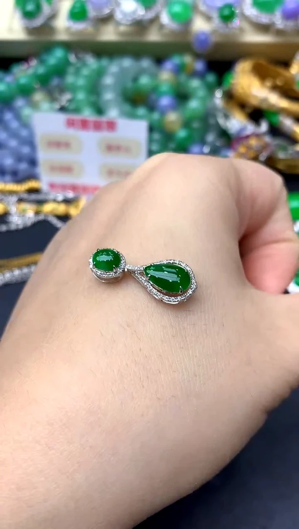 颈饰18K金镶嵌翡翠453-中国好珍宝