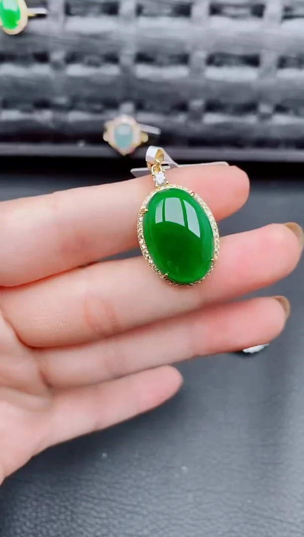 【闪购商品】翡翠颈饰银S925镶嵌天然a货翡翠659