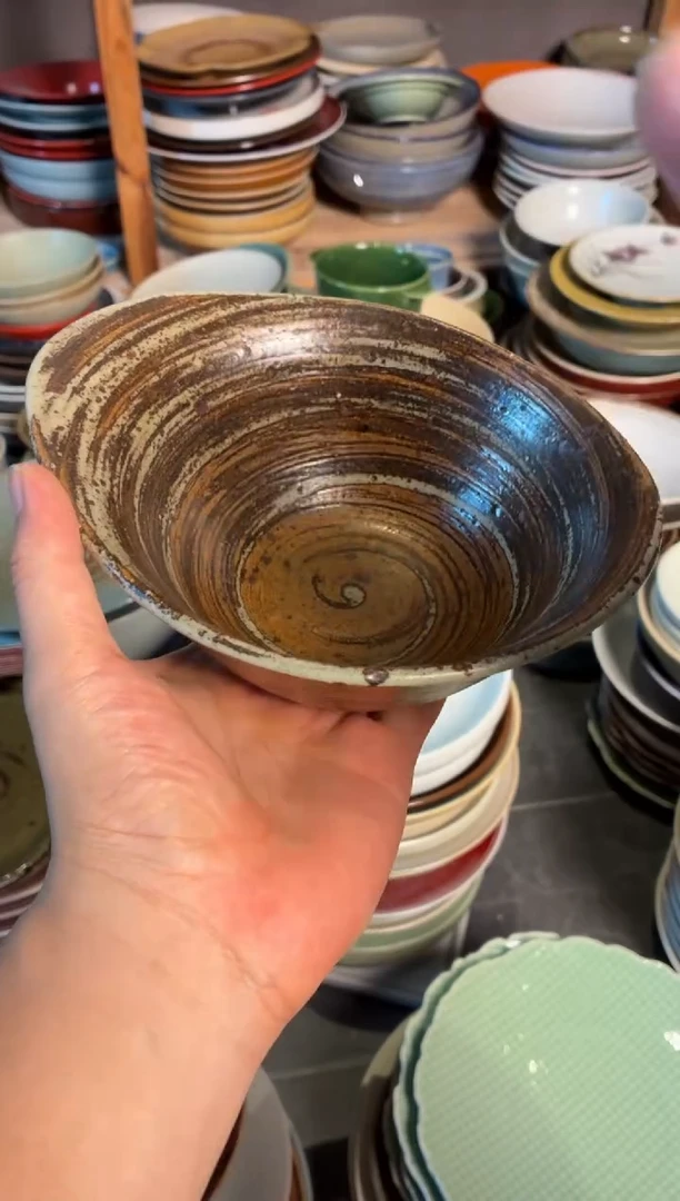 瓷片✌**罗19 粗陶咖色元宝碗1个