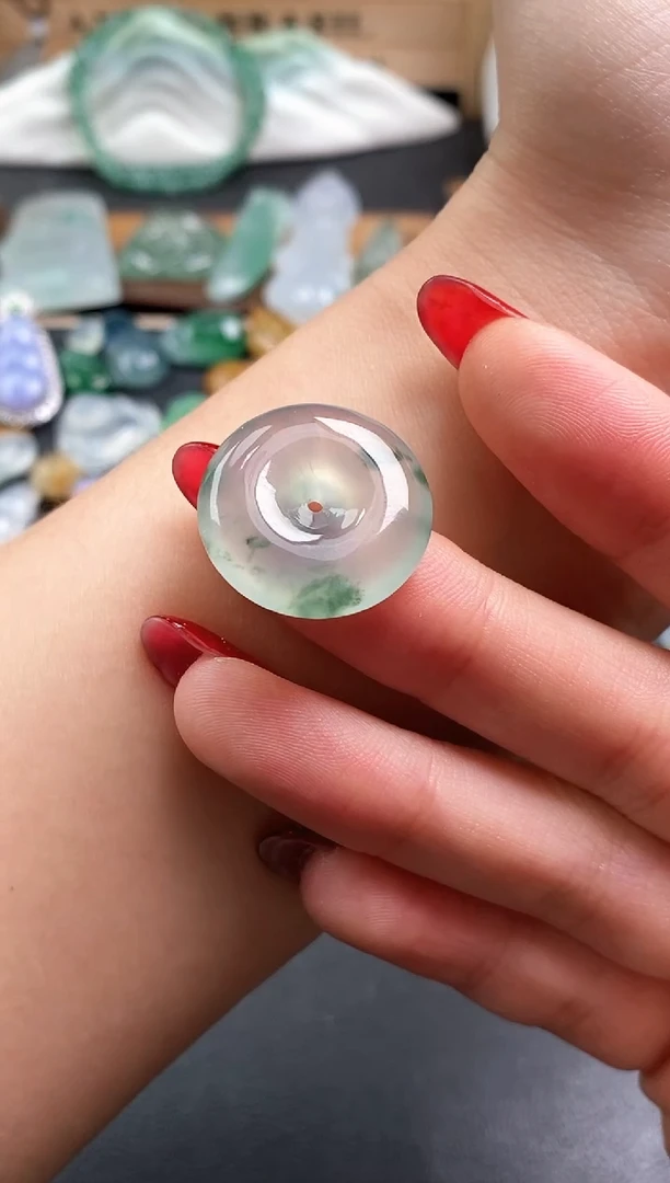 颈饰未镶嵌翡翠刘****）平安扣