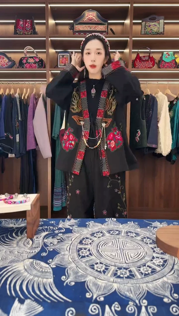 织绣L24黔东南苗族刺绣