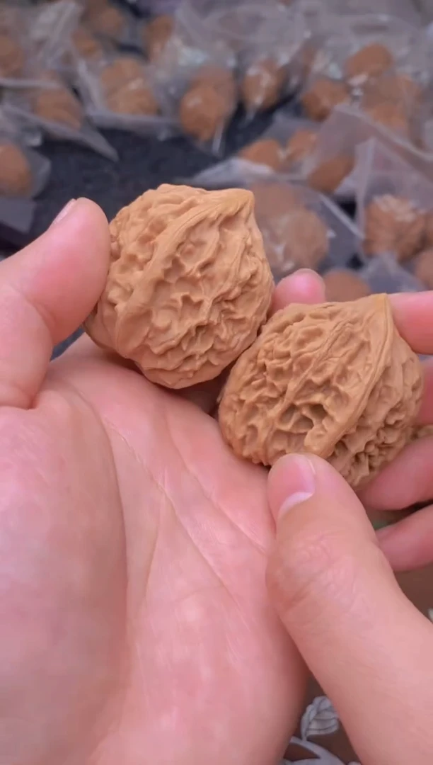 【闪购商品】文玩核桃把件G48号42尺鸡心