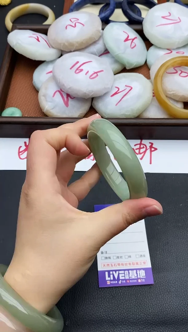 未镶嵌手镯石英质玉111+55/56
