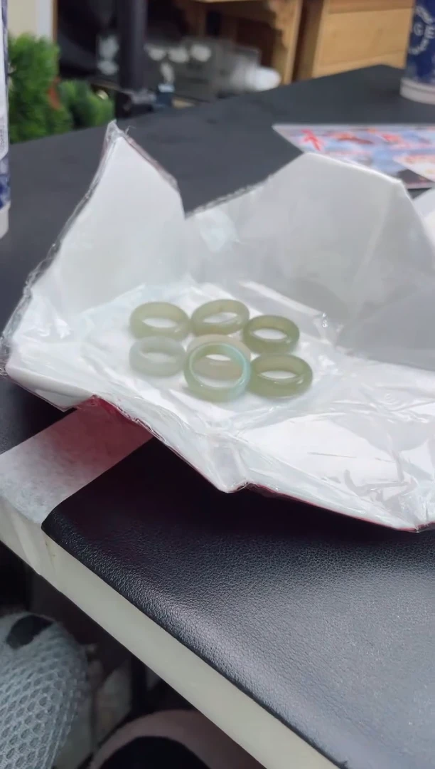 【闪购商品】翡翠手镯未镶嵌砍价王/555967/戒圈/多样性发一