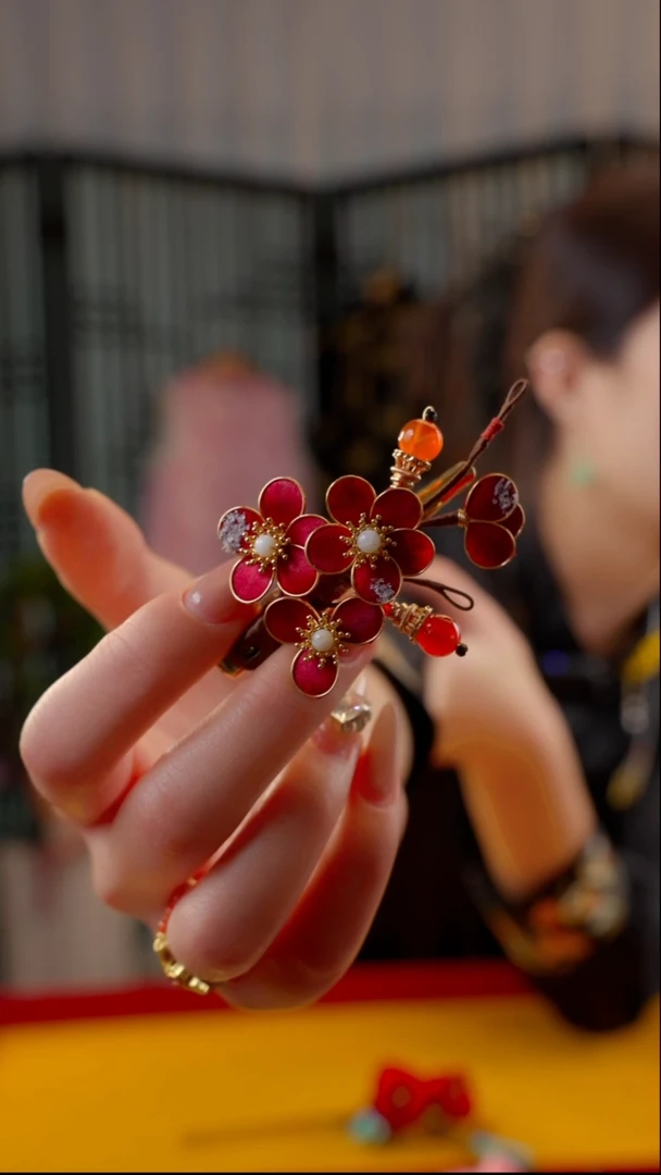 刺绣非遗苏绣绒花手工饰品