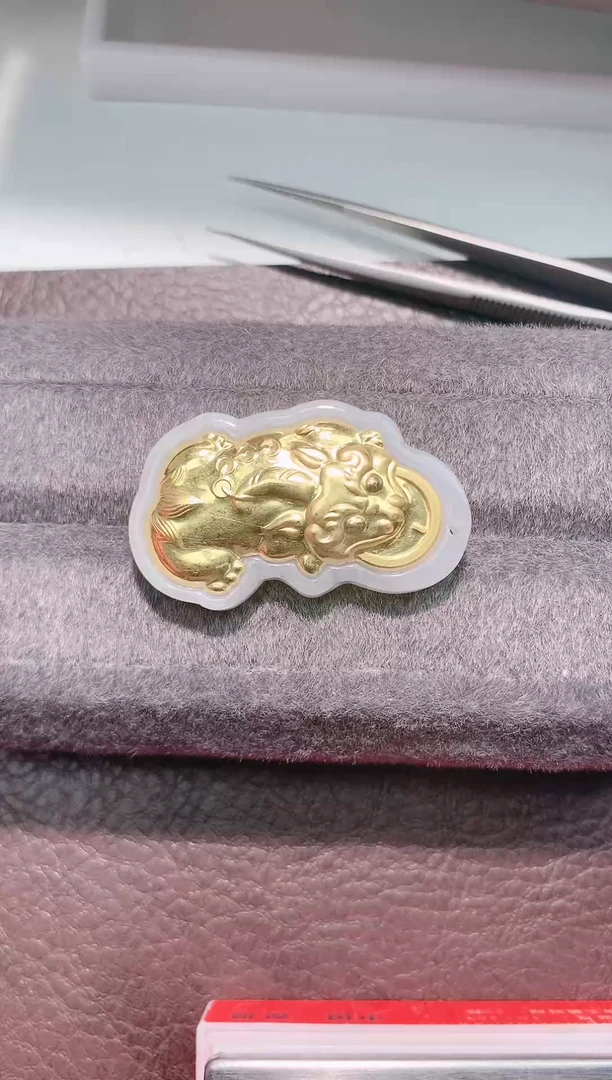 吊坠(不含链)足金镶嵌和田玉挂件吊坠