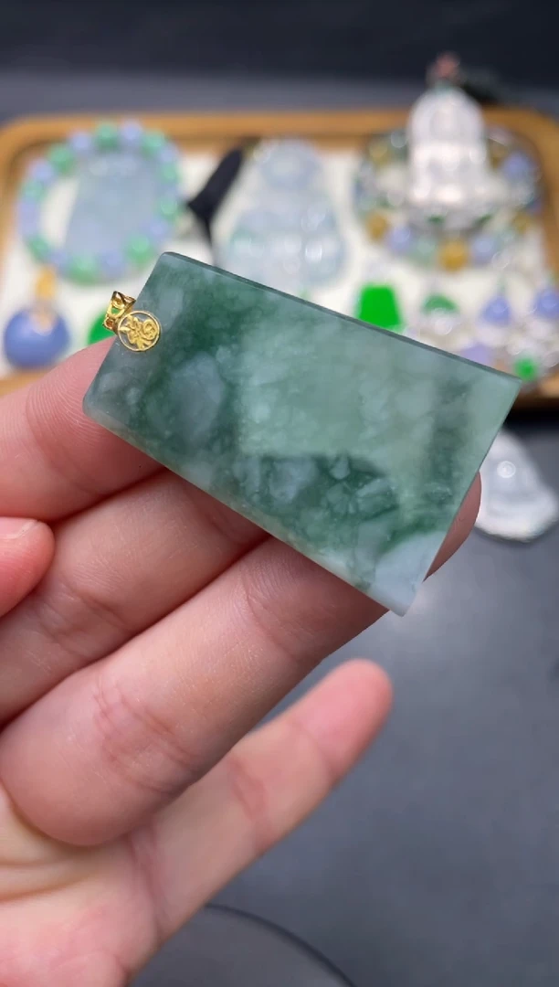 【闪购商品】翡翠颈饰18K金镶嵌61..........