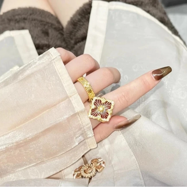 99新 Hermes/爱马仕 小花6珊 布契拉提 红珐琅镶钻戒指 23年 50