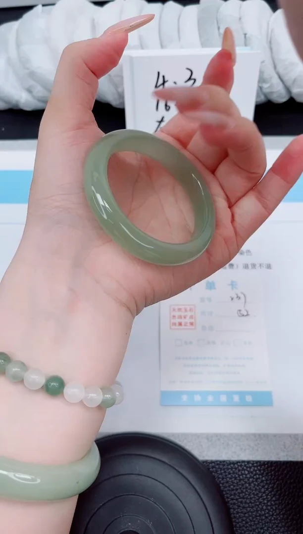 石英质玉手镯未镶嵌237-52