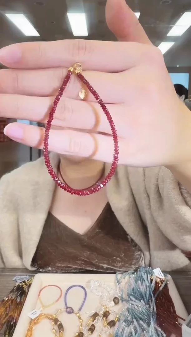 18K金镶嵌手链红宝石03