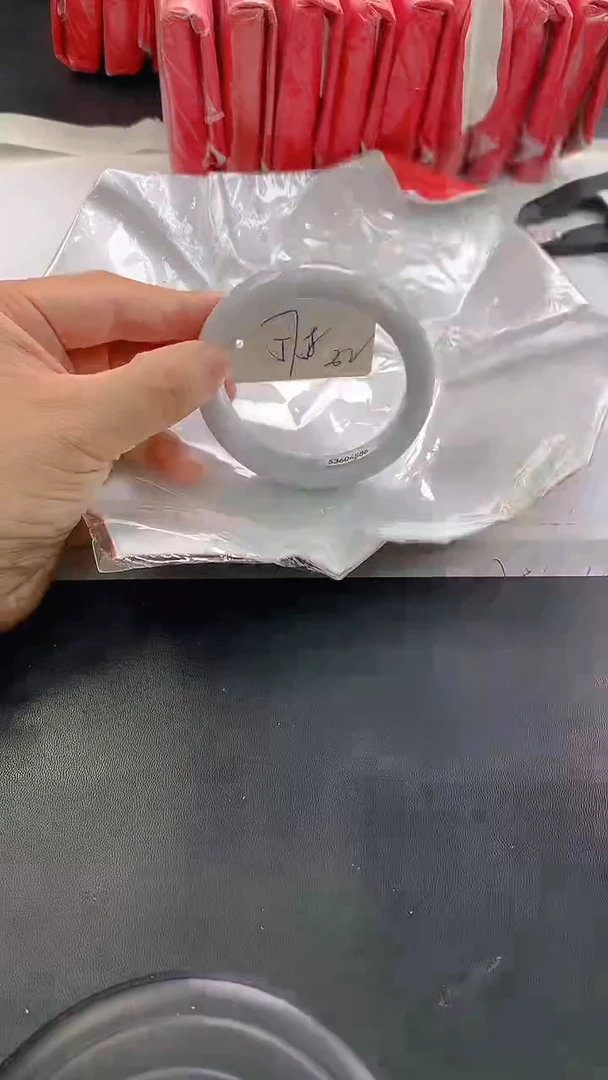 未镶嵌手镯翡翠32