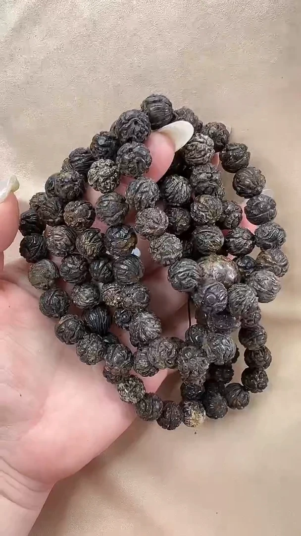 琥珀颈饰未镶嵌项链