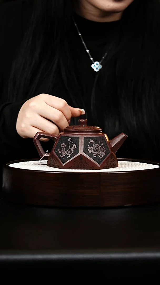 茶壶紫砂2钻方壶