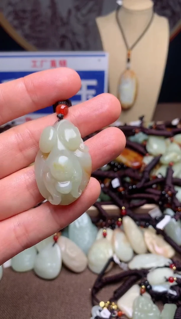 【闪购商品】和田玉颈饰未镶嵌1