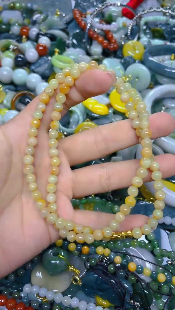 颈饰未镶嵌翡翠5MM/ Q /翡翠A货，一件也是批发价