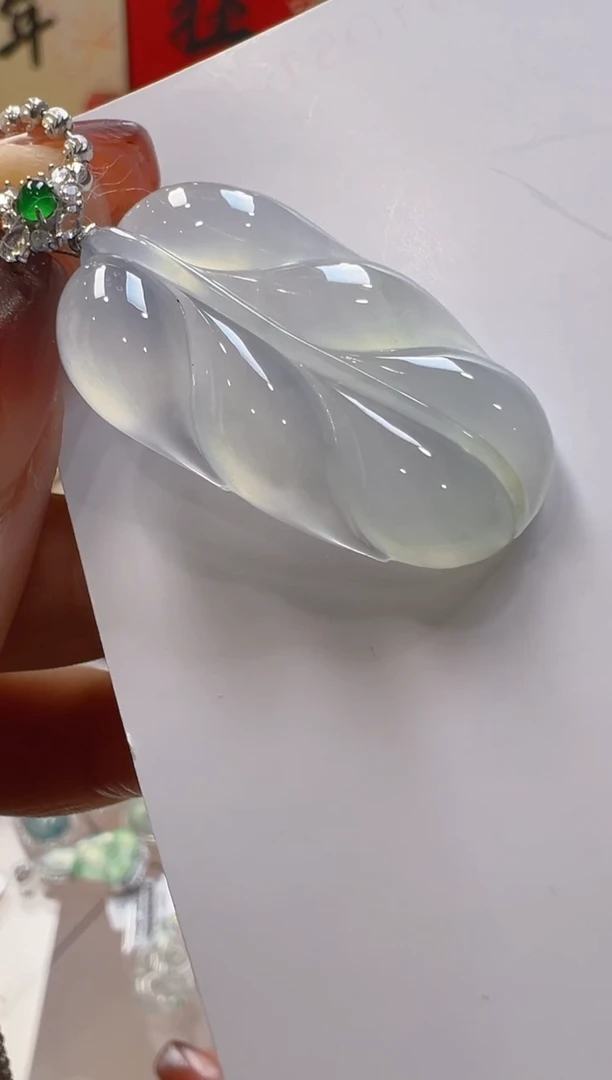 【闪购商品】翡翠吊坠(不含链)18K金镶嵌多样性团购发一件