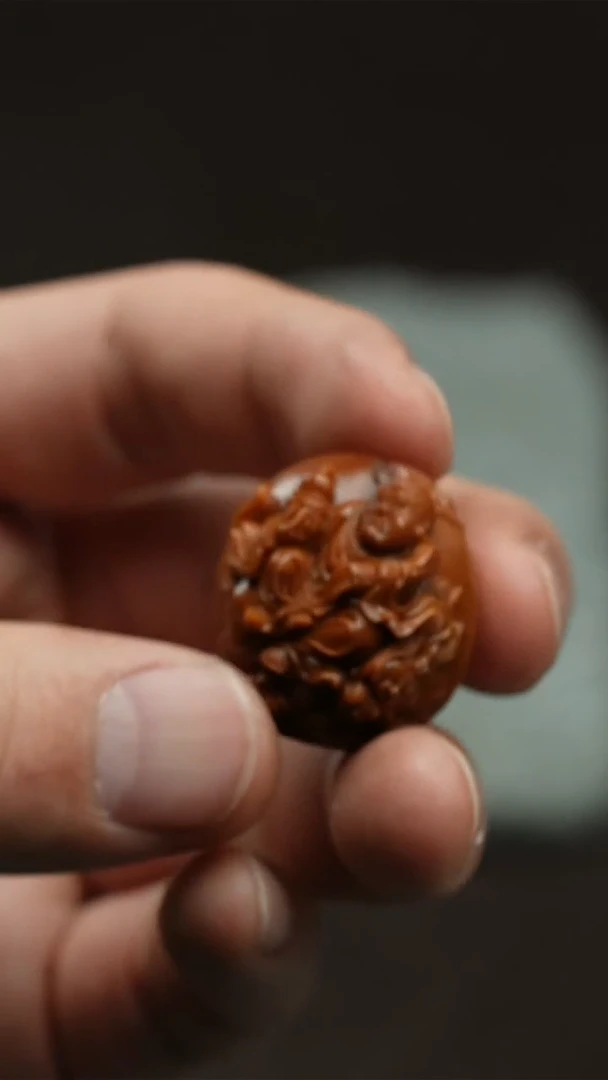 【闪购商品】橄榄核吊坠笑笑-童子双面