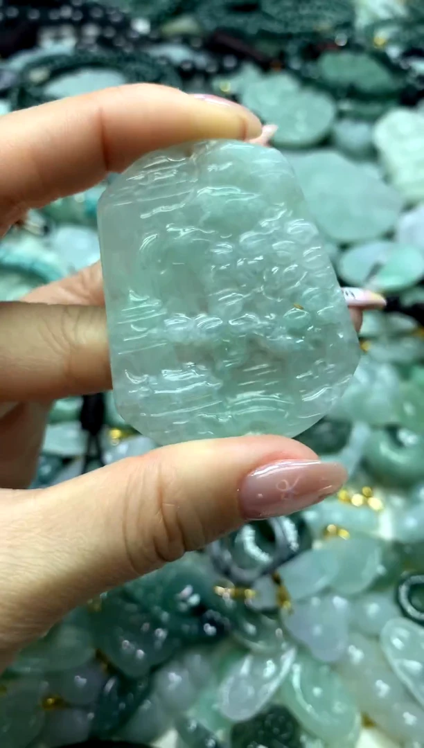 颈饰未镶嵌翡翠1