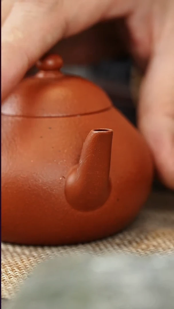 茶壶紫砂不*不微瑕130容量朱泥小梨