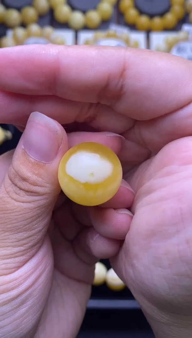裸石琥珀未镶嵌大小姐珠宝严选86