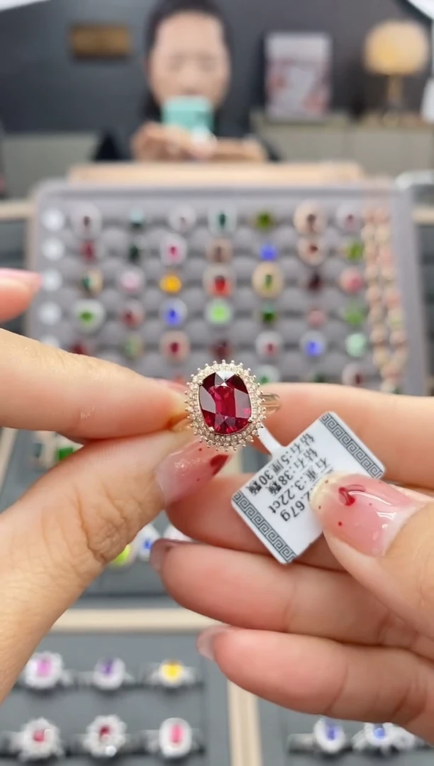 【闪购商品】碧玺戒指18K金镶嵌3.22