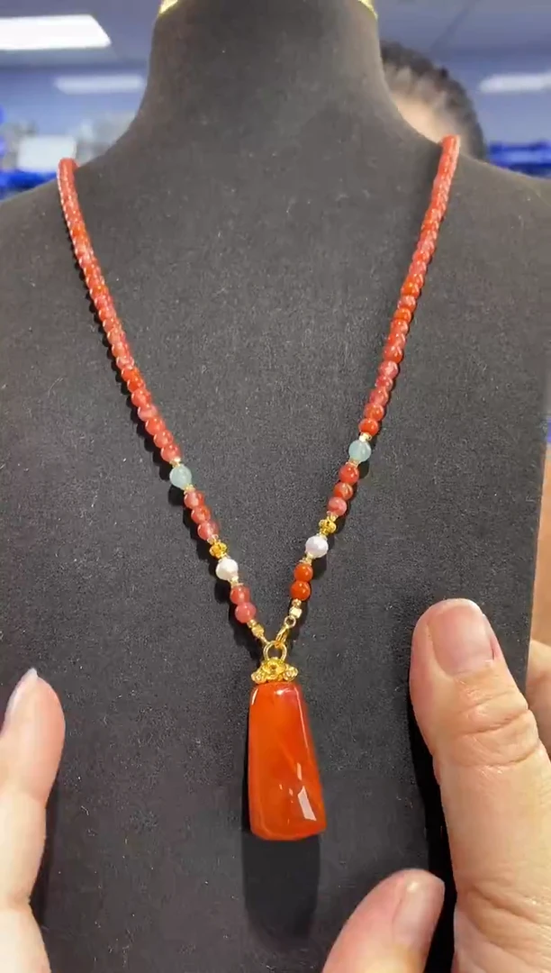 颈饰未镶嵌南红玛瑙CL8110