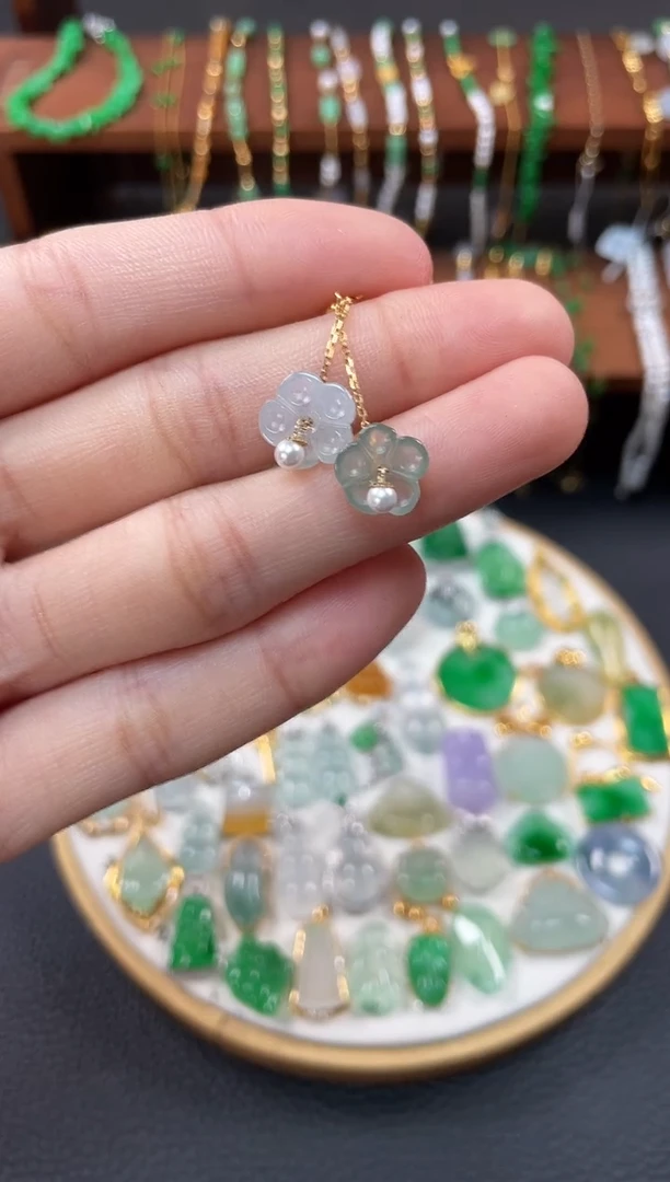 【闪购商品】翡翠吊坠(不含链)18K金镶嵌一个  JK261