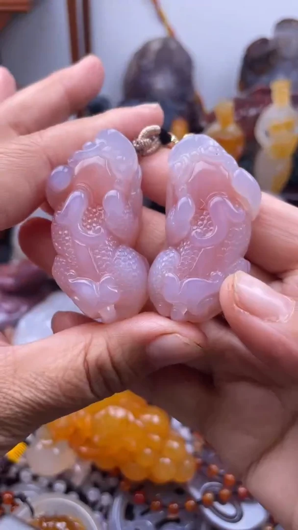 玛瑙/玉髓颈饰未镶嵌AA