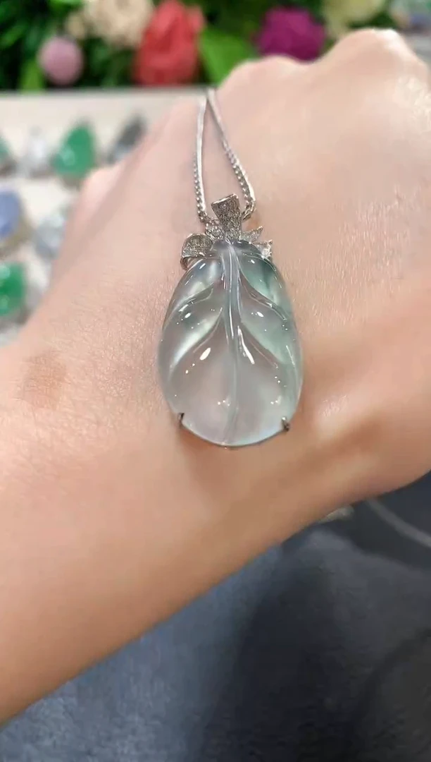 吊坠(不含链)18K金镶嵌翡翠b58