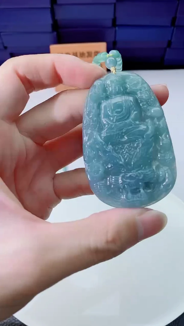 翡翠未镶嵌颈饰1