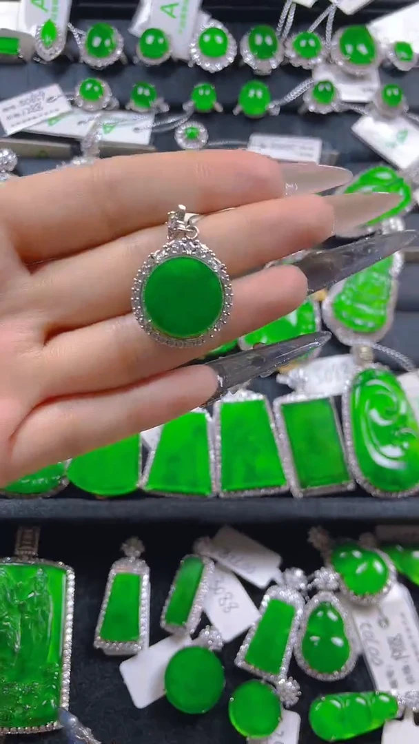 翡翠银S925镶嵌颈饰11111111