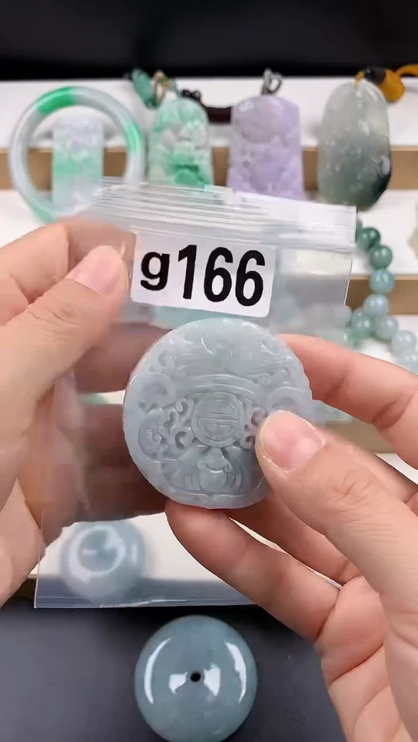 颈饰未镶嵌翡翠天然翡翠吊坠挂件