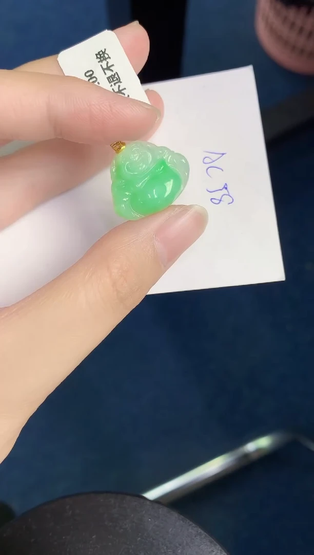 翡翠18K金镶嵌颈饰天然翡翠緬甸A貨