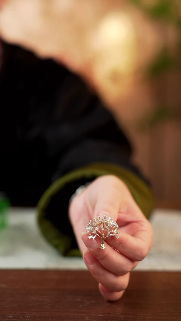 【闪购商品】12号闪购胸针发财树