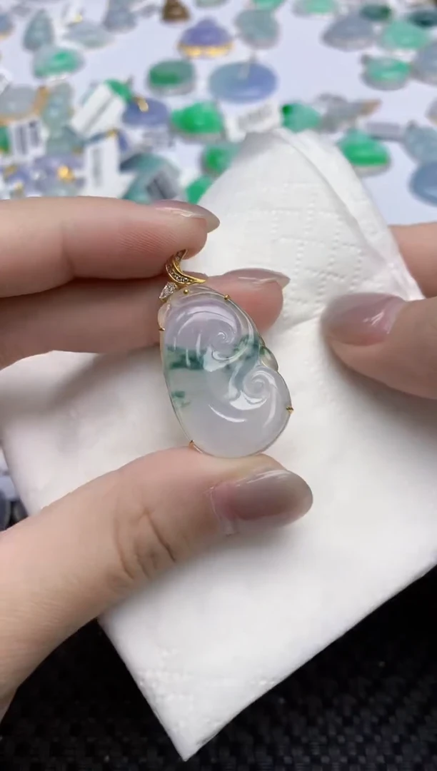 【闪购商品】翡翠颈饰18K金镶嵌天然翡翠A货